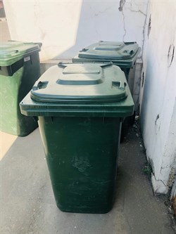 Бак / контейнер для мусора с крышкой и с колесами 240 л зеленый - фото 76967