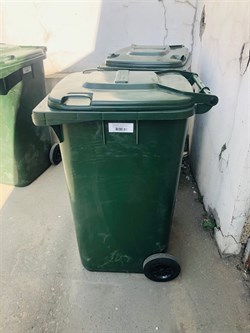Бак / контейнер для мусора с крышкой и с колесами 240 л зеленый - фото 76968